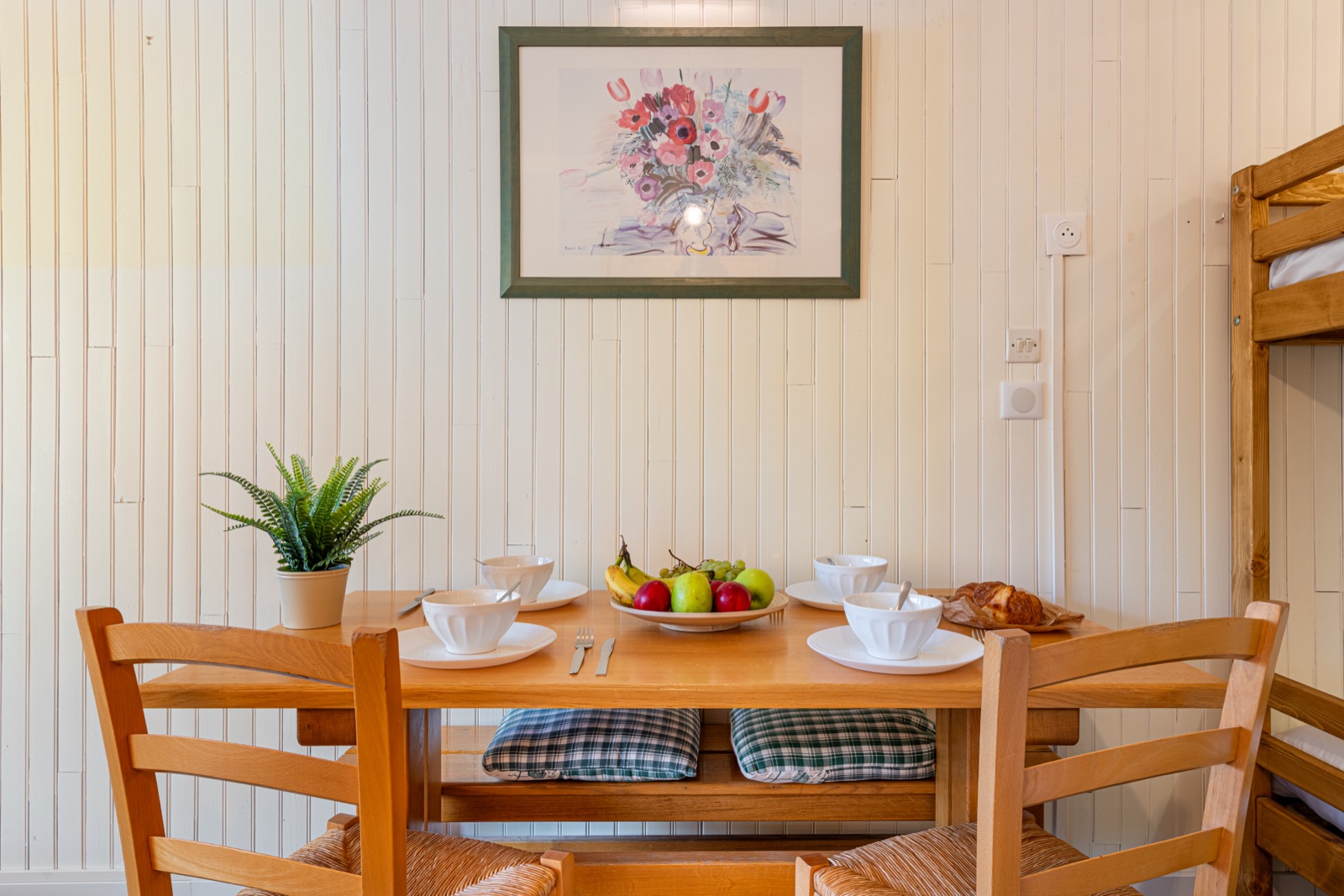 Coin repas — Résidence Hauts de Chavière